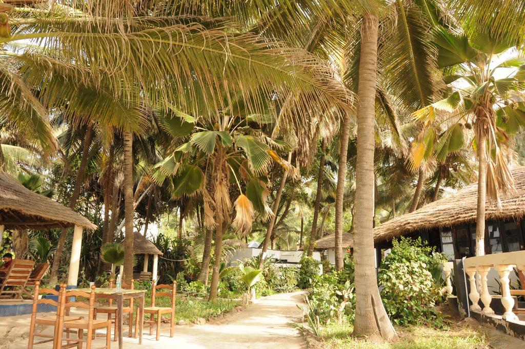 Leybato Beach Hotel Fajara Ngoại thất bức ảnh